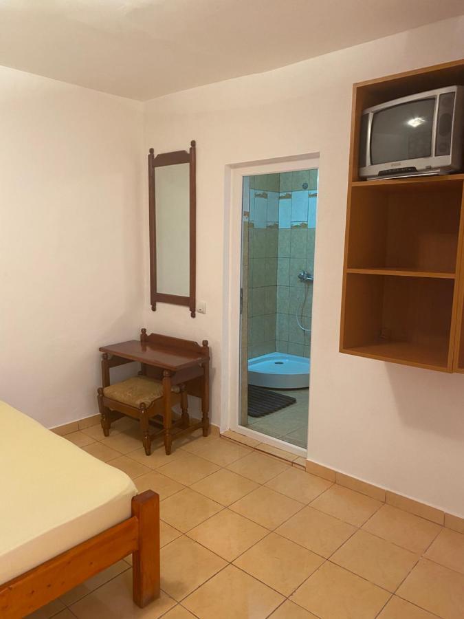 Vila Gino Hotel Costinesti Exterior photo